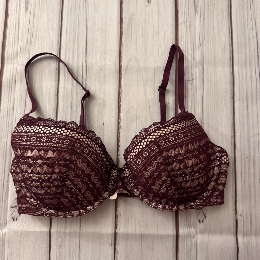 Victorias Secret 34D Bra Purple Padded Plunge Underwire Back Closure Sexy